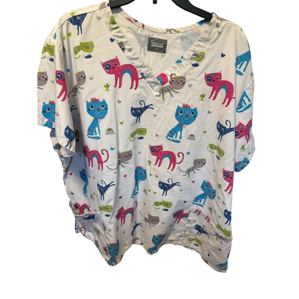 Butter Soft 4X Cat’s Friendship Colorful Uniform Cotton Scrub Top W/Pockets EUC